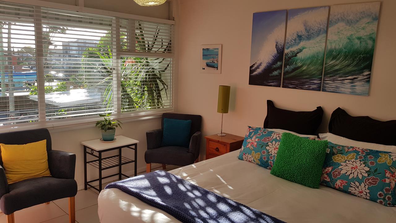 Motel Burleigh Break 3*