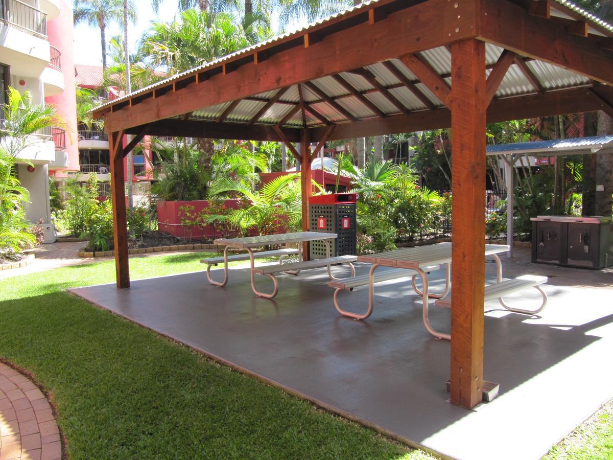 Enderley Gardens Aparthotel