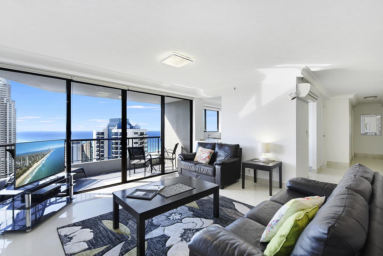 Surfers Century Oceanside Aparthotel 4*