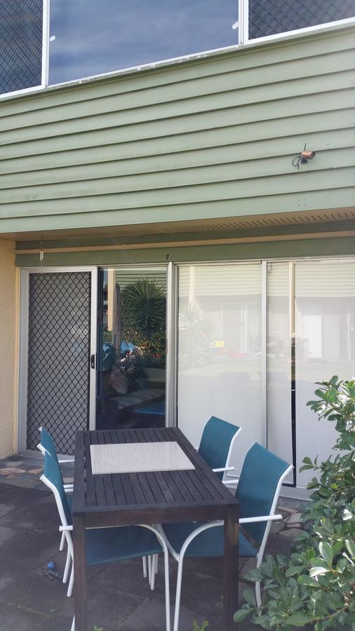 Chevron Island Jewel 1 *