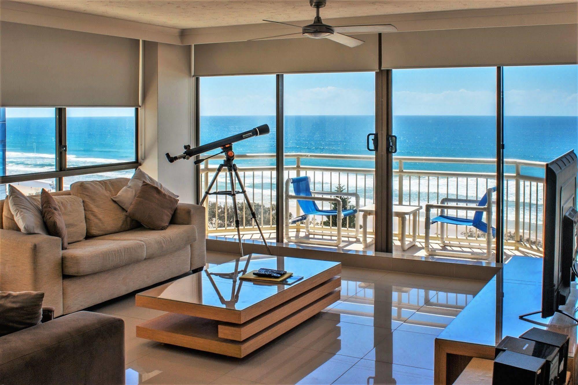 Seacrest Beachfront Surfers Paradise 4*