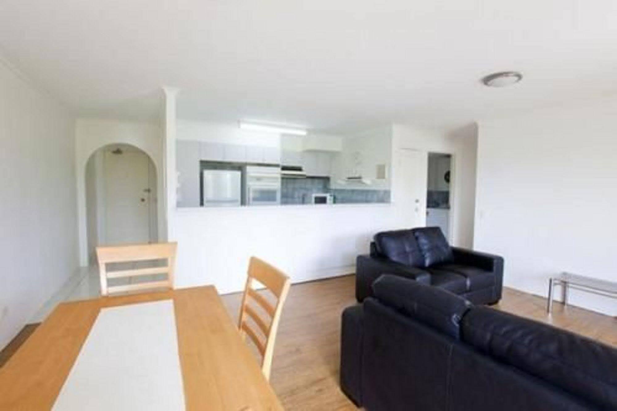 Cannes Court Aparthotel 3*