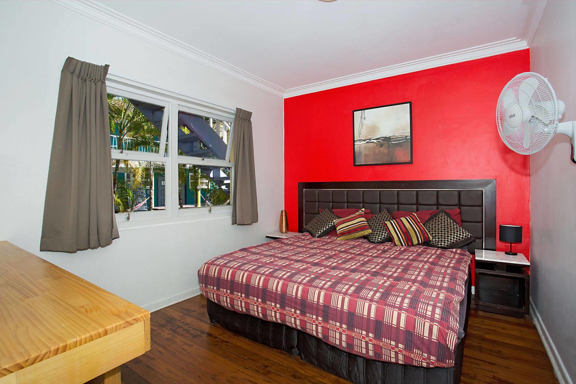 Albergue Backpackers In Paradise 18-35 *