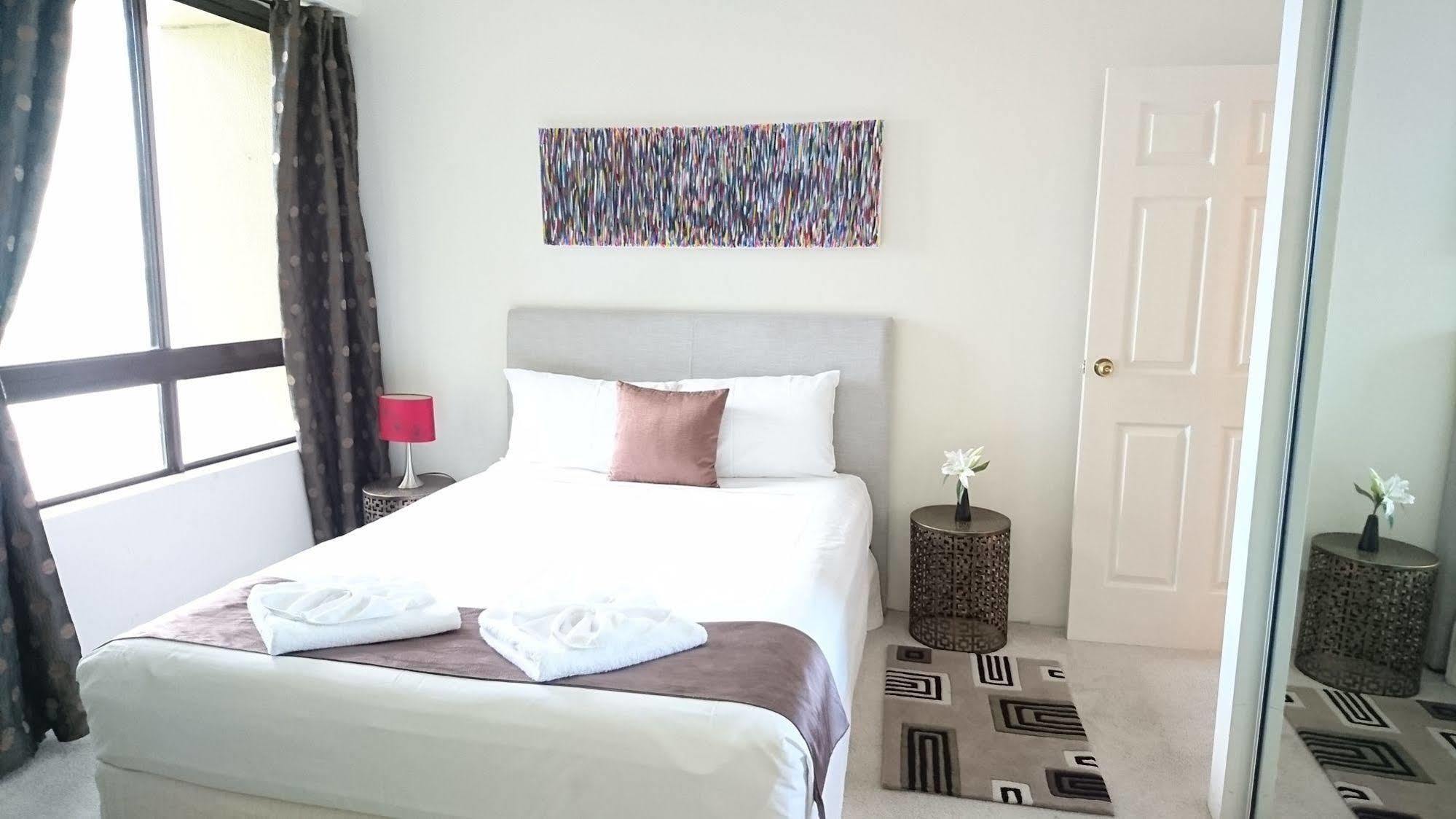Surfers Hawaiian Aparthotel Gold Coast