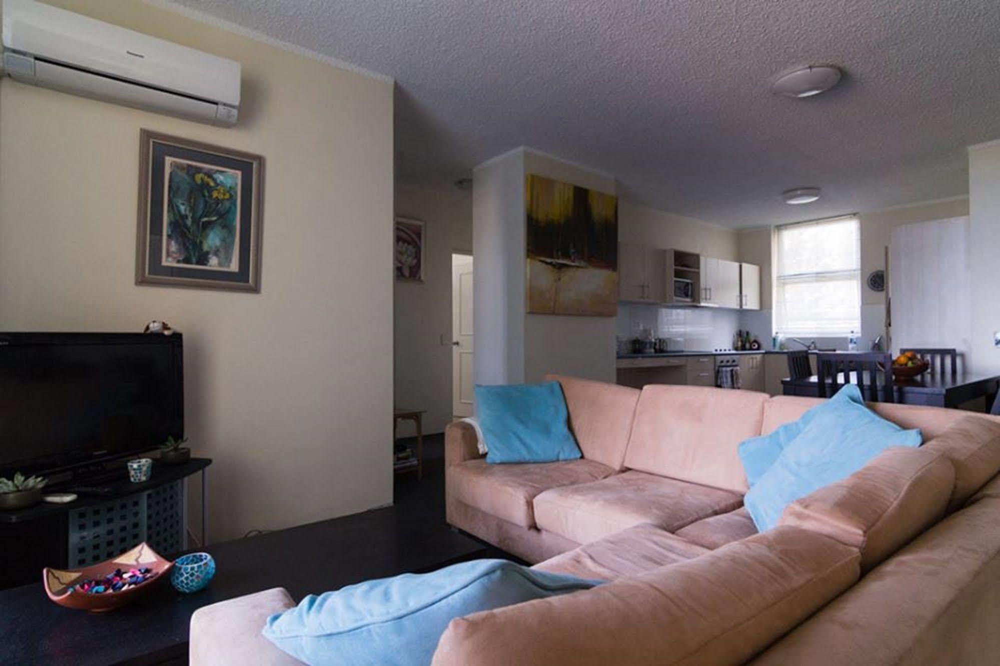 Durham Court * Gold Coast