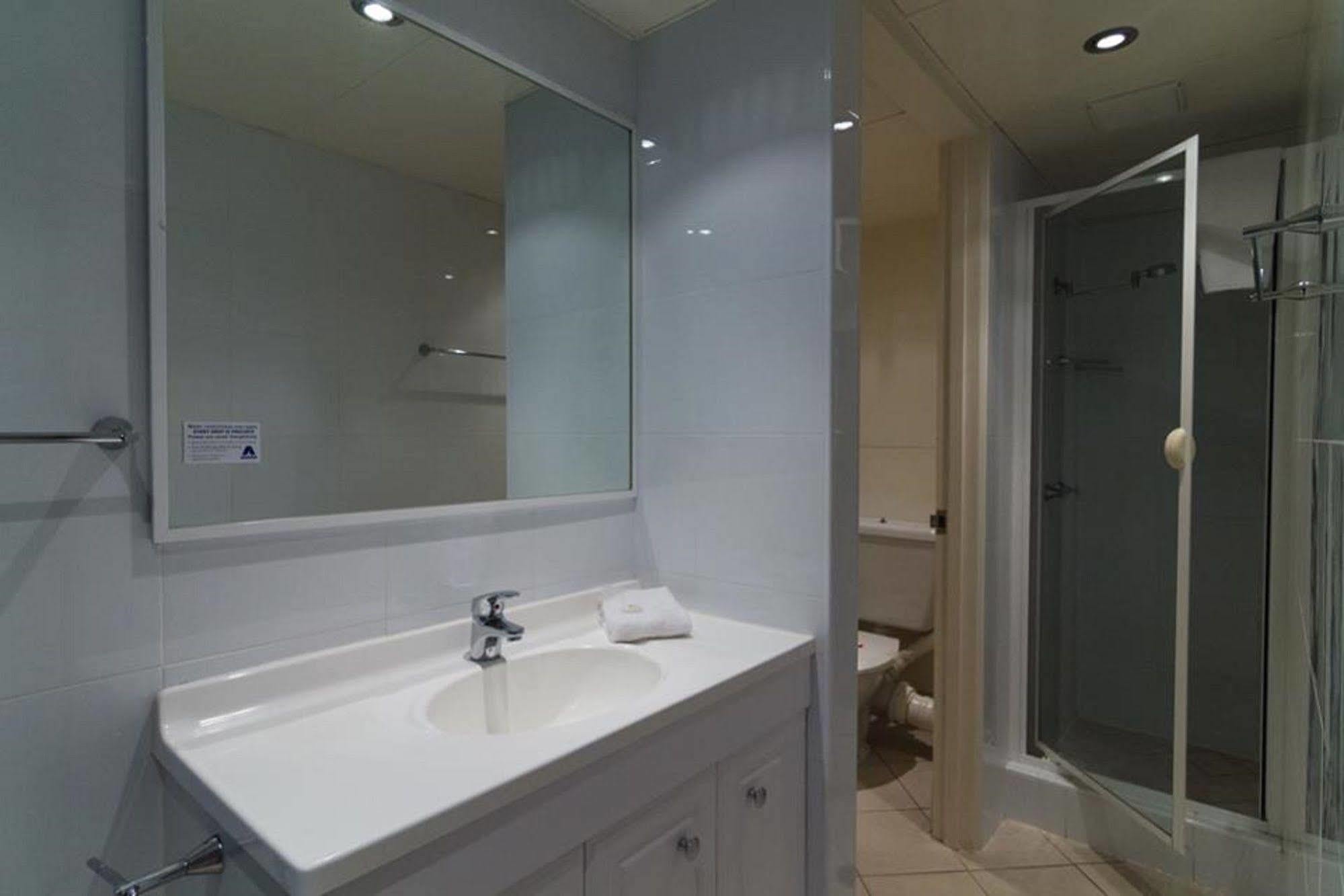 Apartment Durham Court Gold Coast