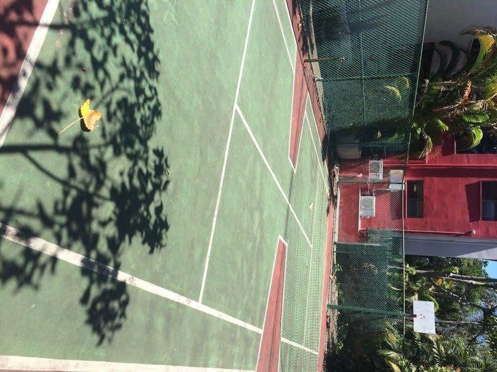 Enderley Gardens 3*