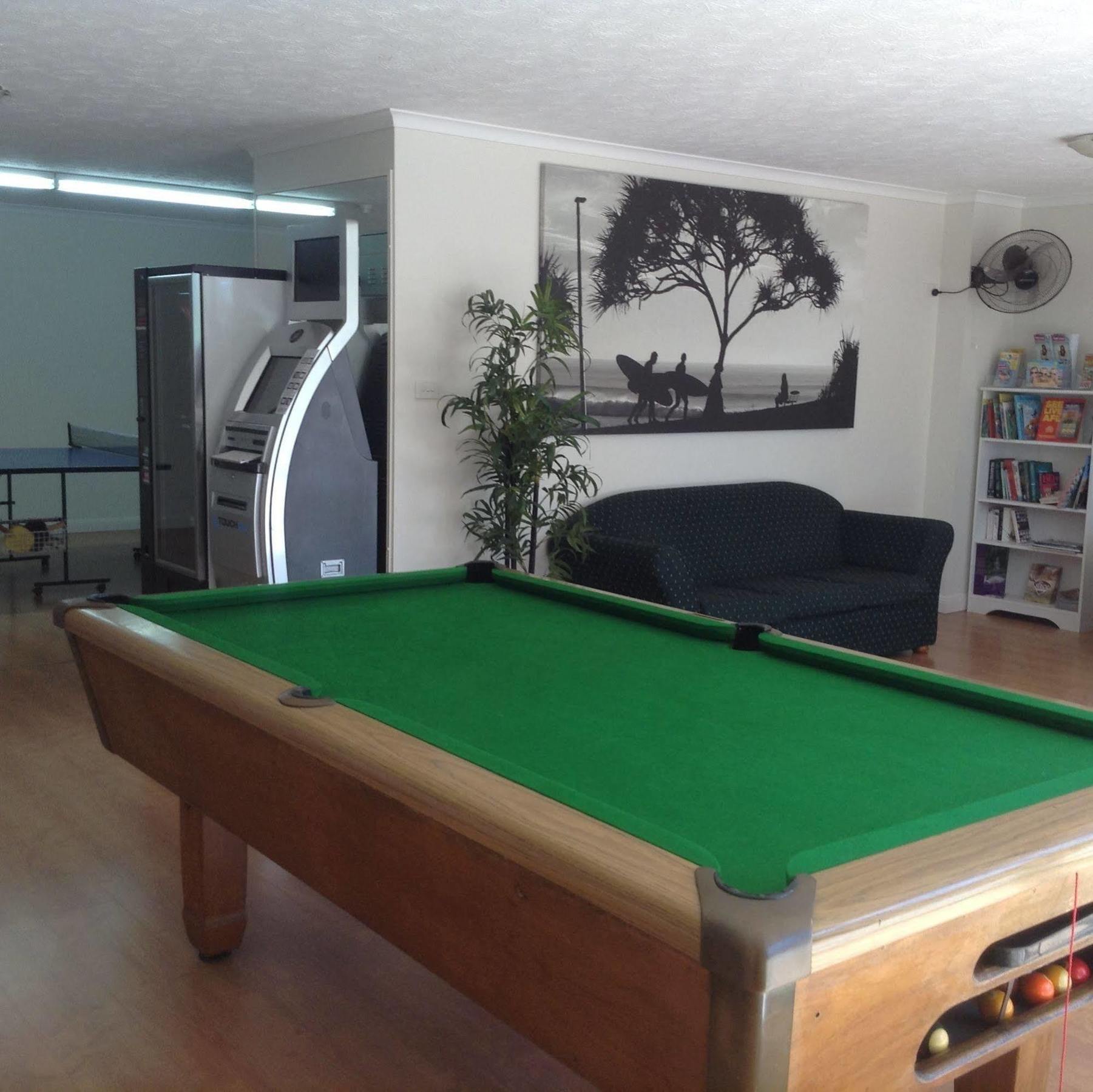Burleigh Gardens North Hi-rise 3*