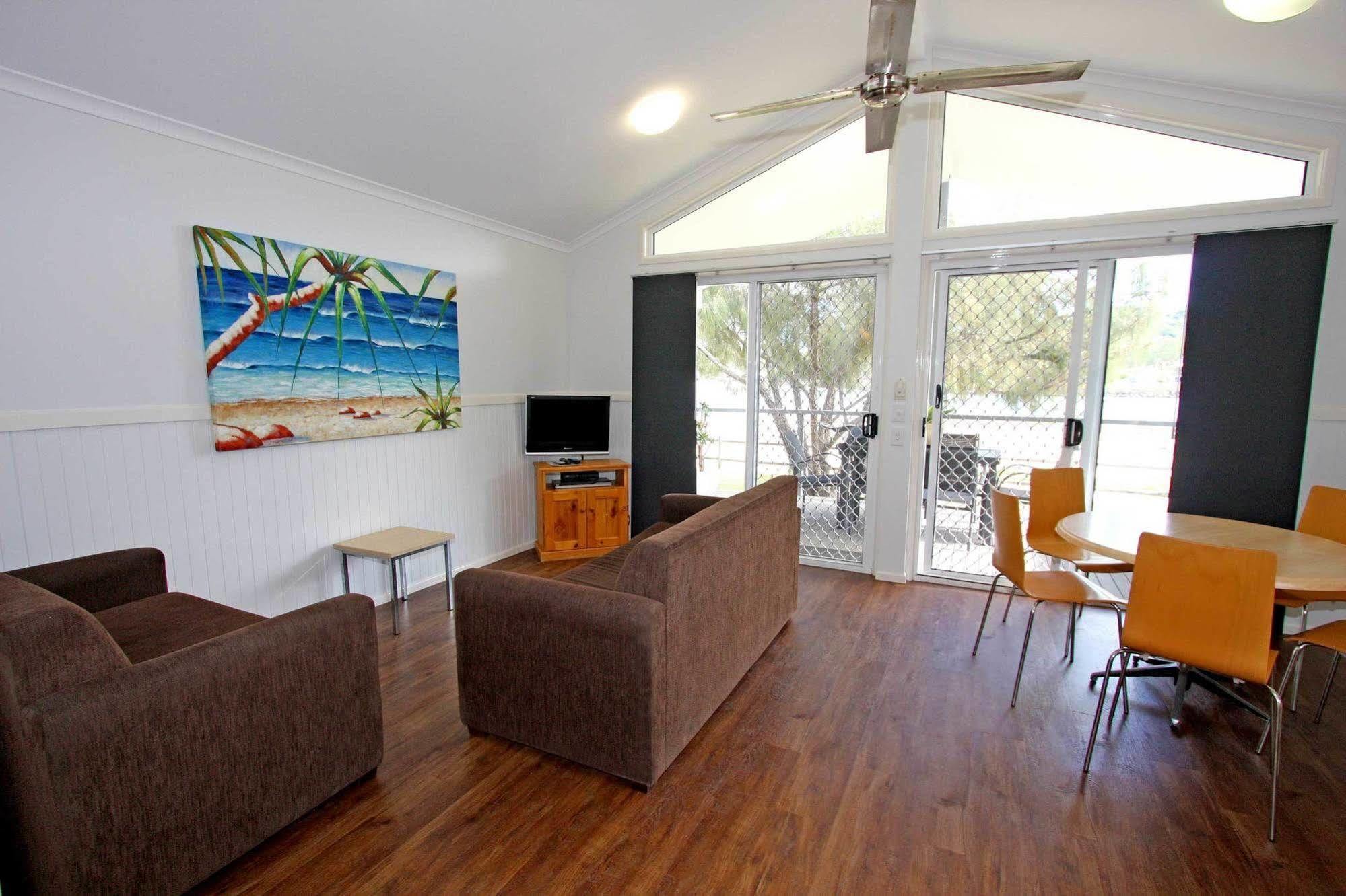 Tallebudgera Creek Tourist Park 2* Gold Coast