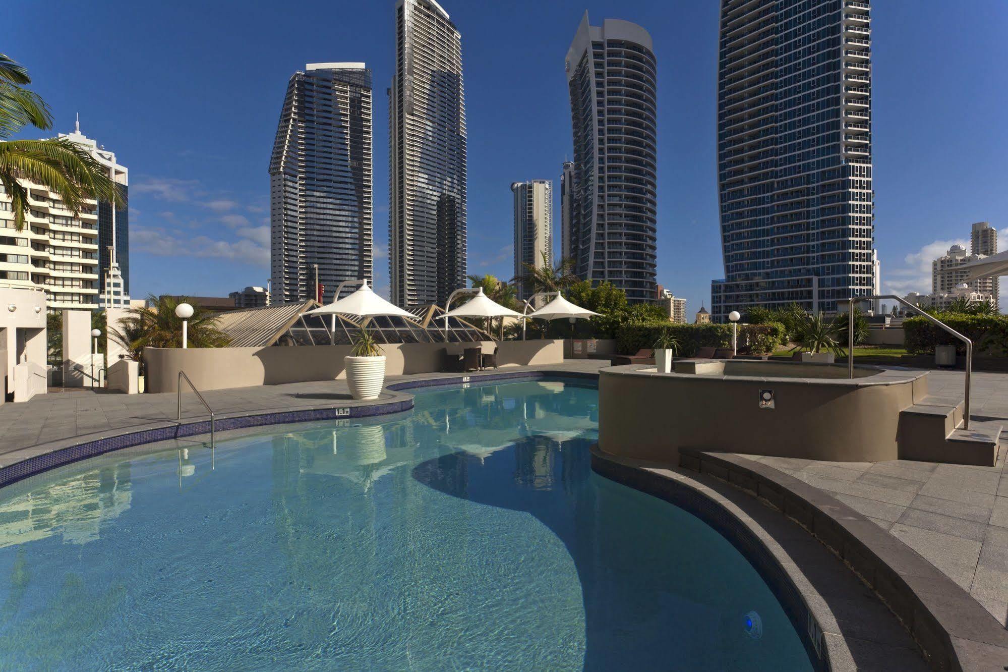 Novotel Surfers Paradise Hotel 4*