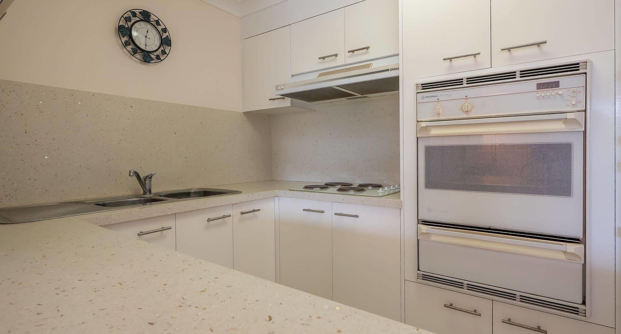 Montana Palms Hotel Gold Coast