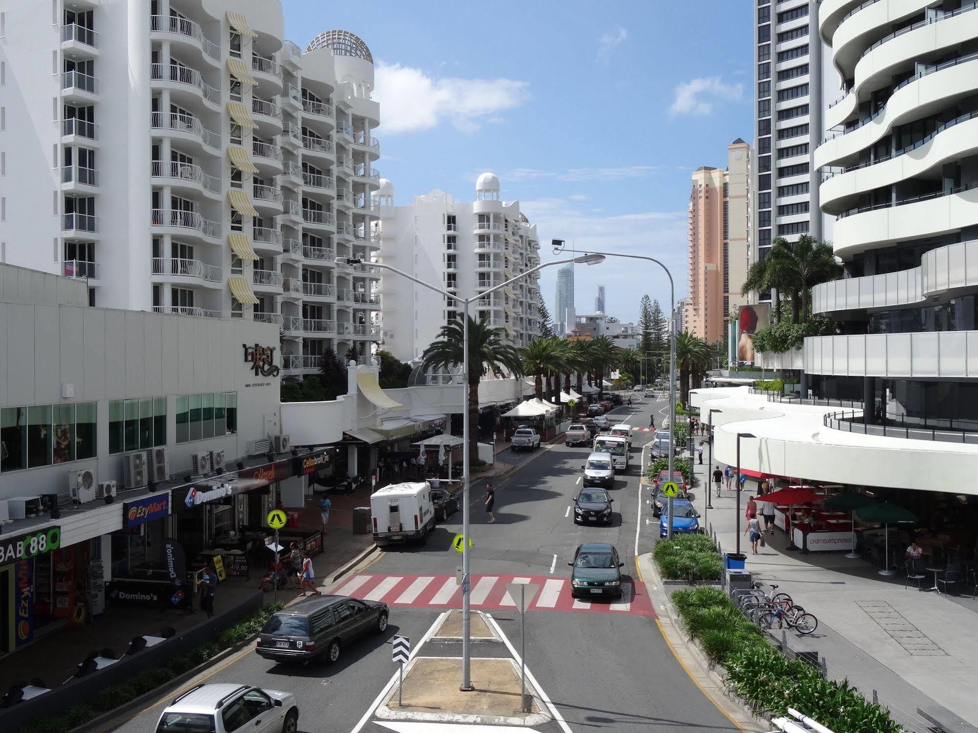 Aparthotel Broadbeach Travel Gold Coast