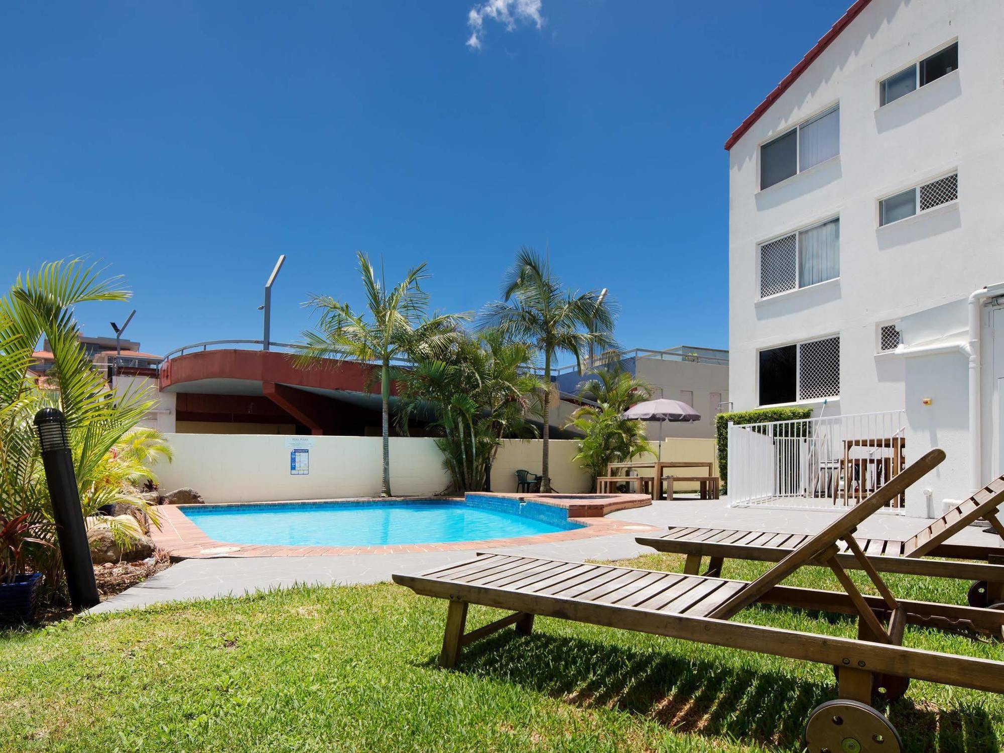 Burleigh Point 3* Gold Coast