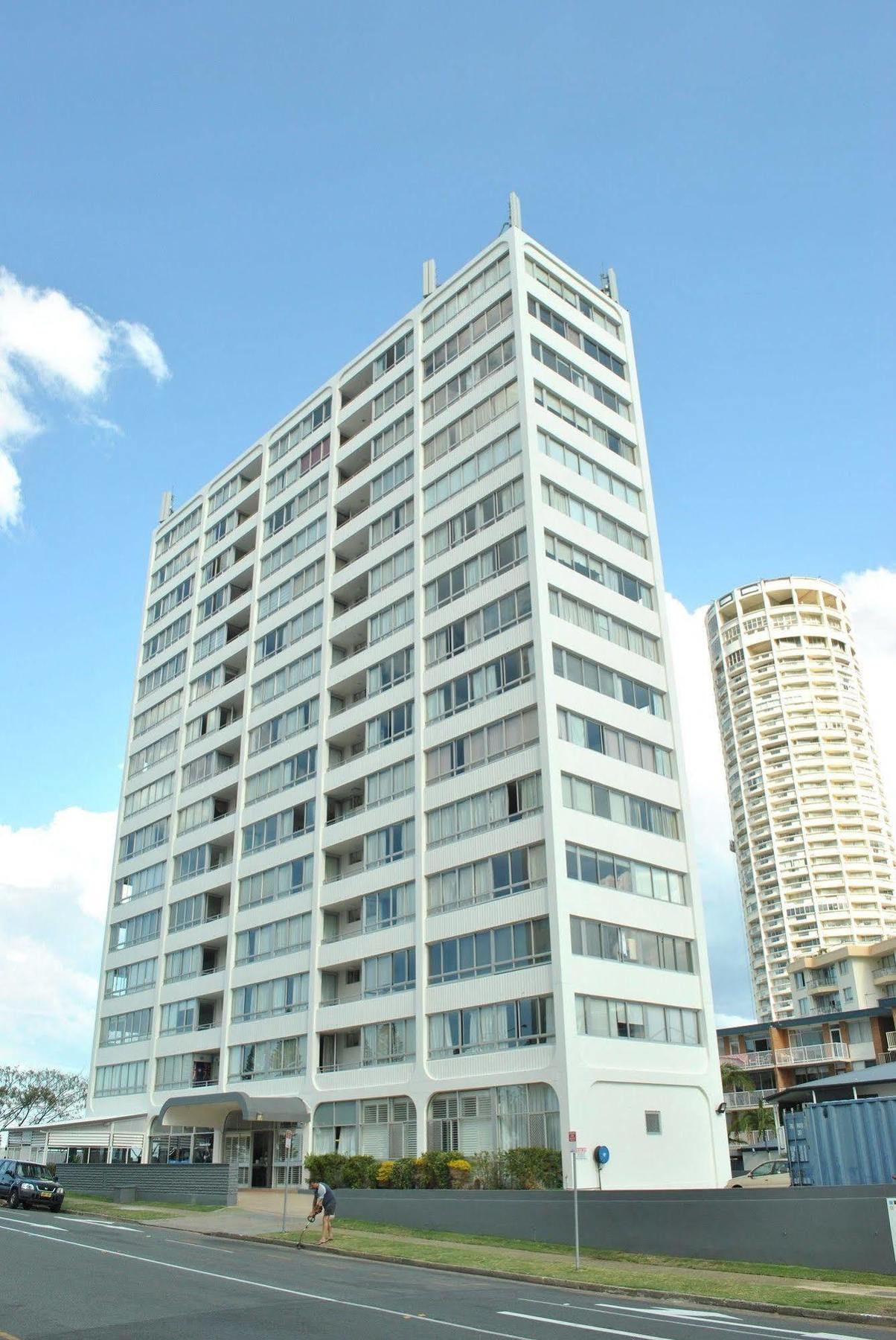 The Shore - Beachfront 3*