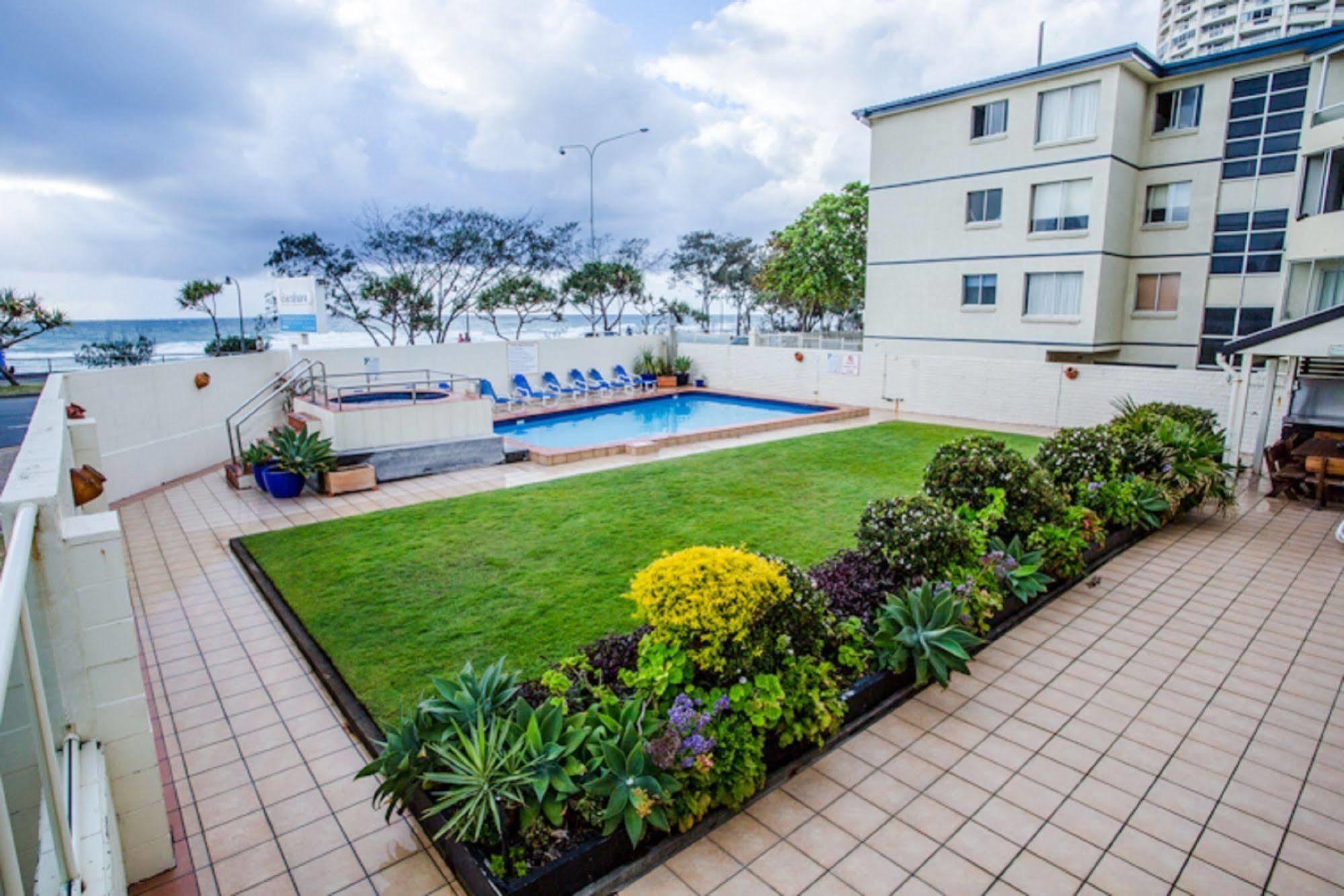 Aparthotel The Shore - Beachfront