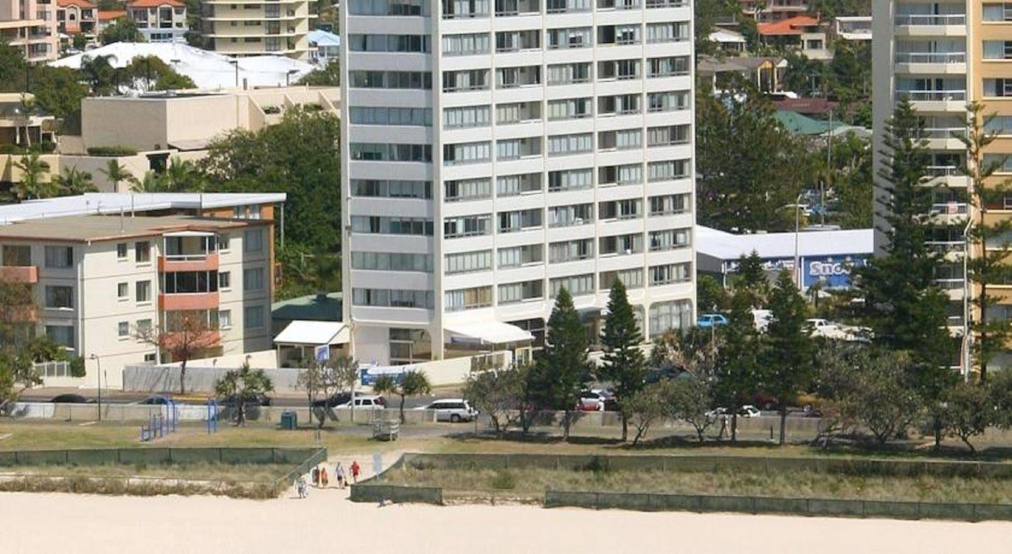 The Shore - Beachfront