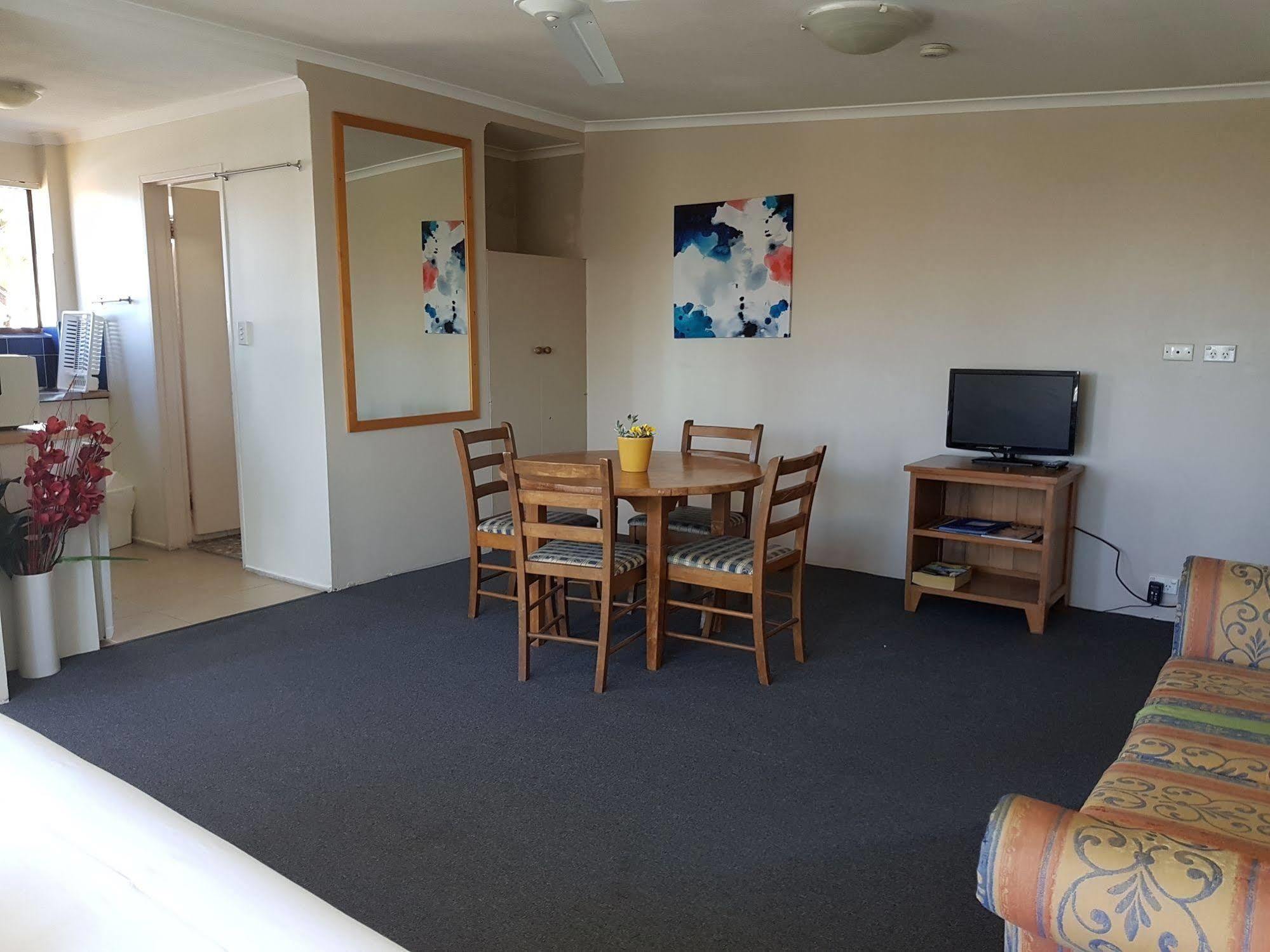 Montego Mermaid Motel 3*