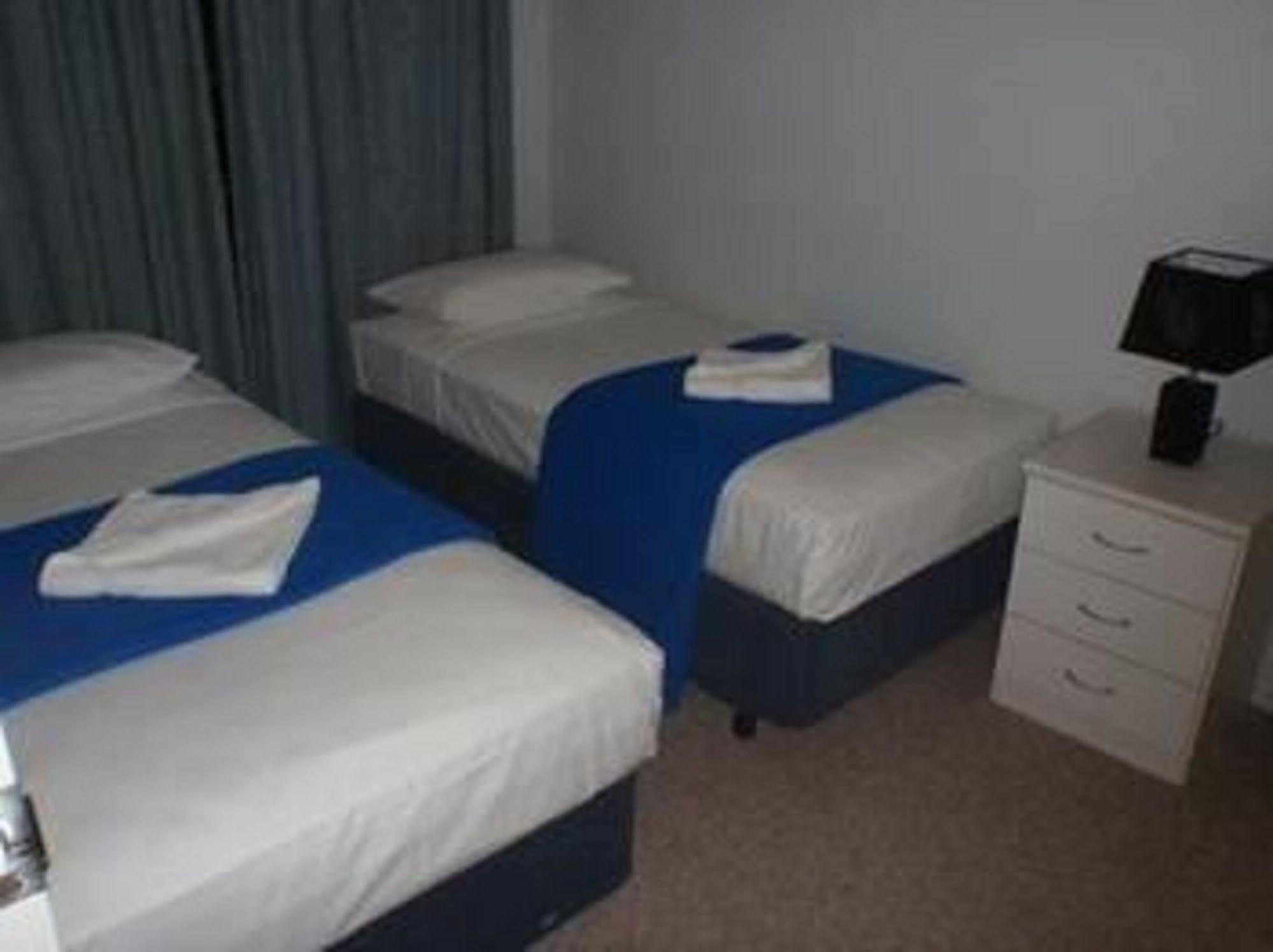Anchordown Aparthotel 3*