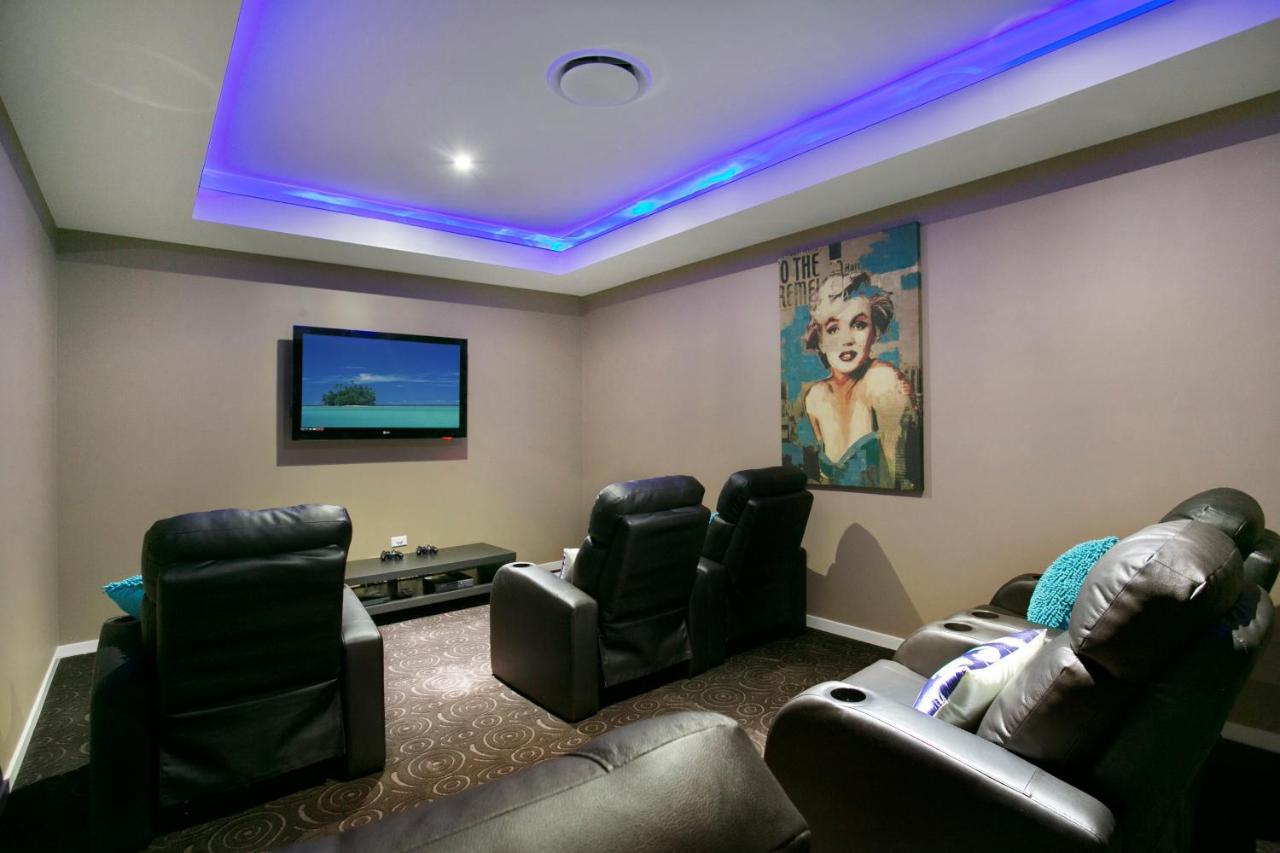 Luxe On Lotus * Gold Coast