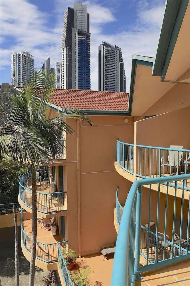 Karana Palms