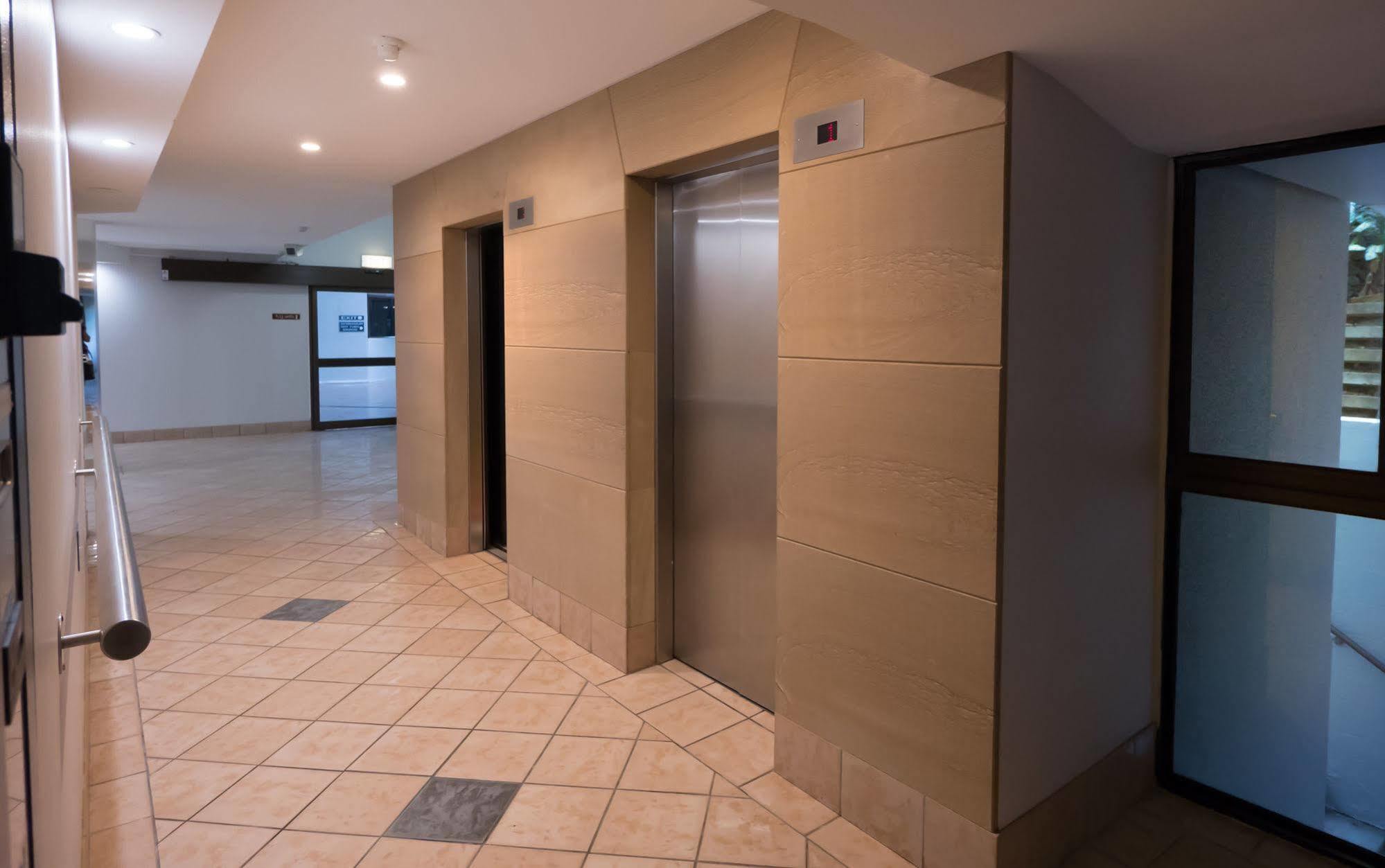 The Rocks - Official 4* Gold Coast