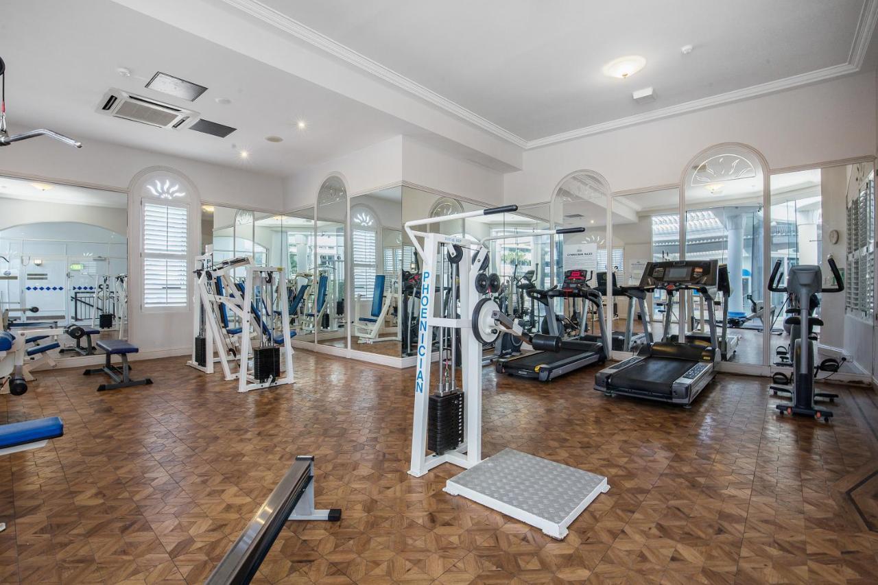 Broadbeach Apartment