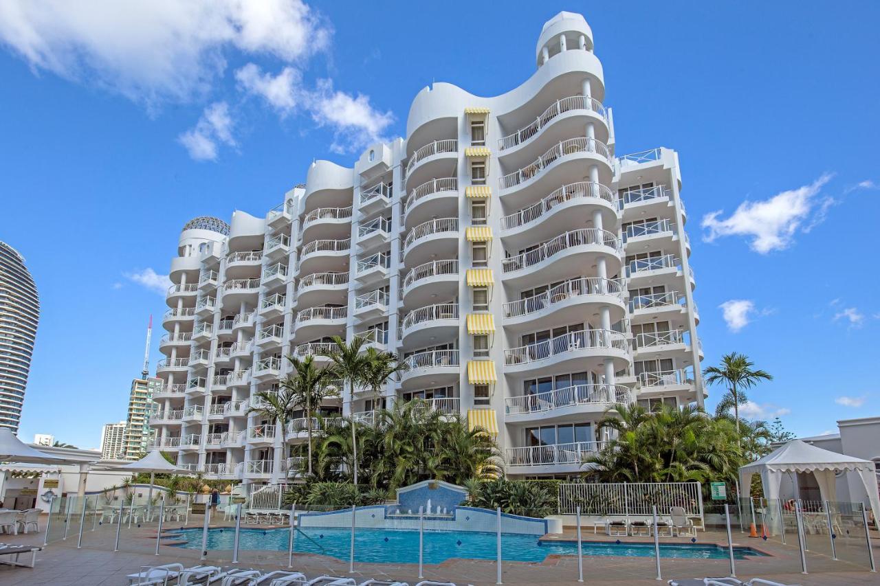Broadbeach Apartment *