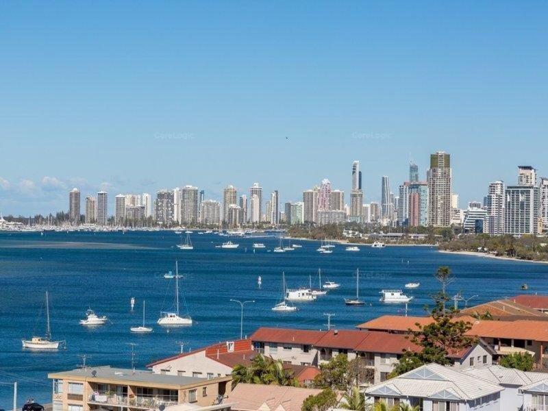 Stunning Penthouse With Rooftop Terrace Labrador Gold Coast