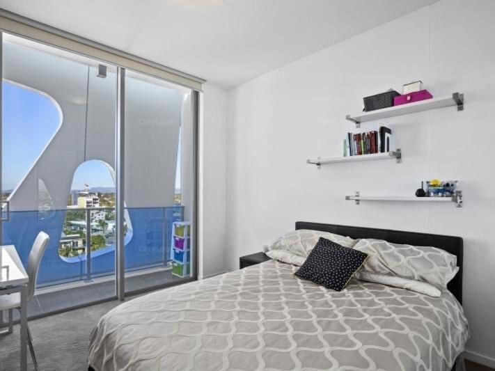 Apartment Stunning Penthouse With Rooftop Terrace Labrador *