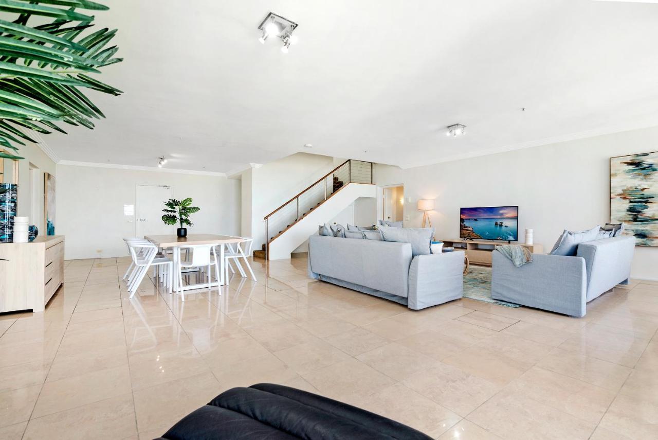 Golden Gate 2 Storey Penthouse With Pool - We Accommodate Apartment