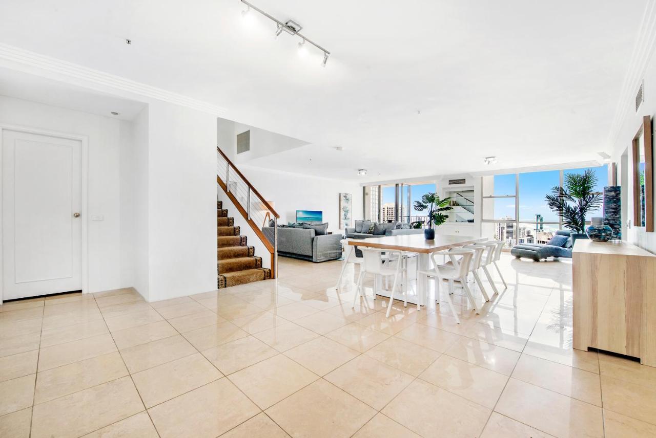 Apartment Golden Gate 2 Storey Penthouse With Pool - We Accommodate