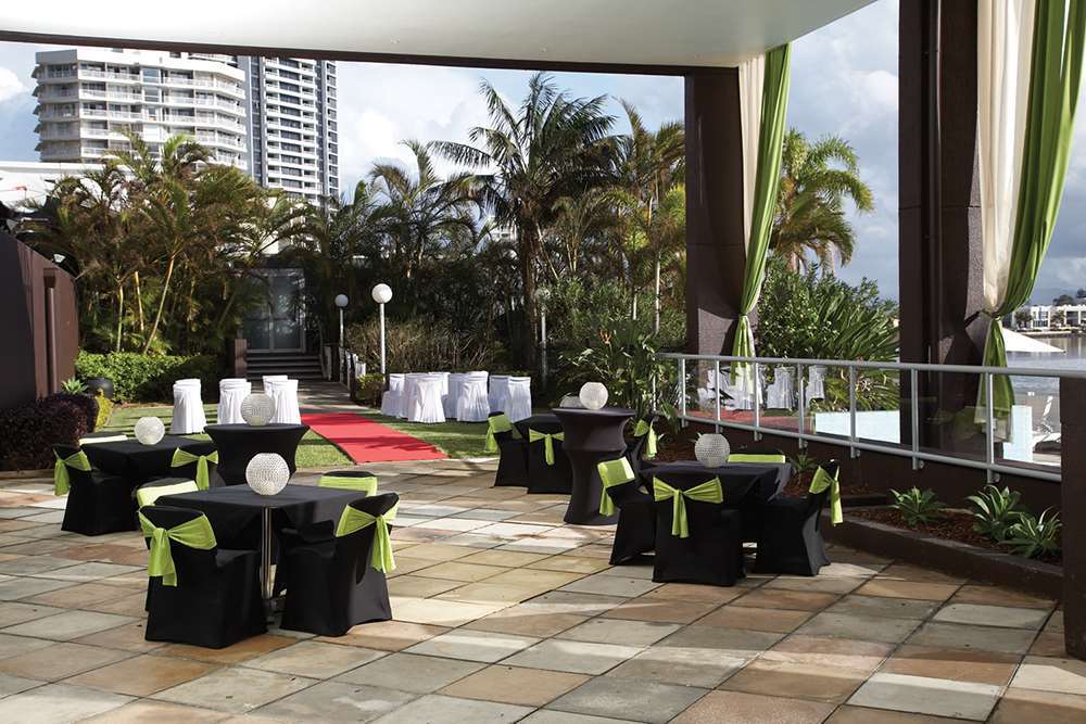 Vibe Hotel 4*