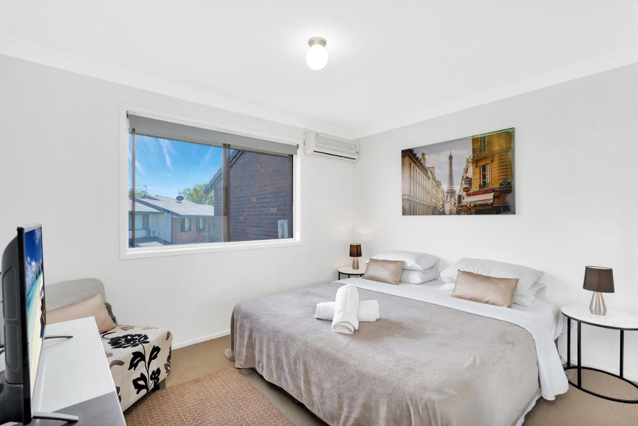 Fountain View Estate - We Accommodate * Gold Coast