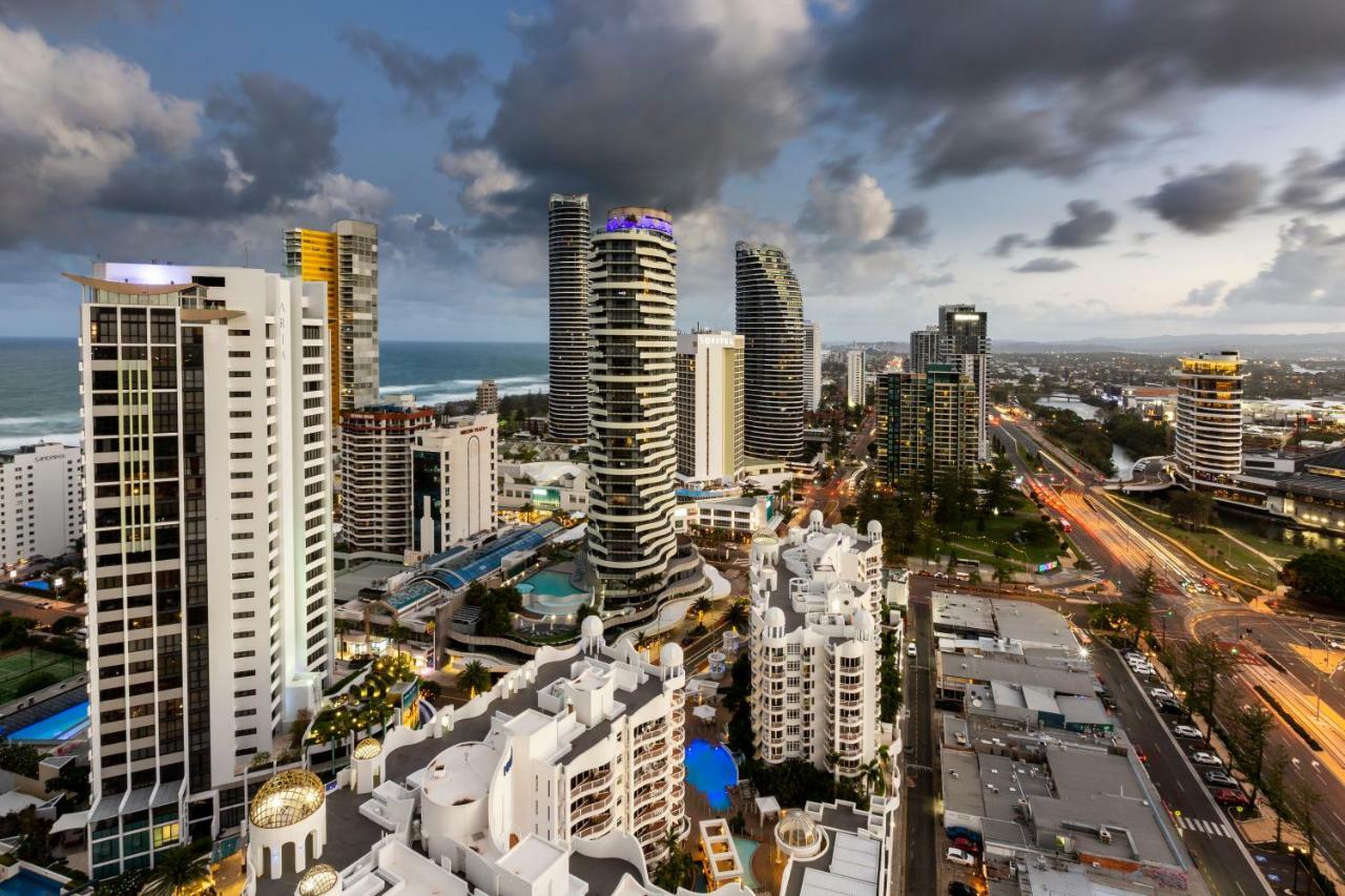 Qube Broadbeach Aparthotel Gold Coast
