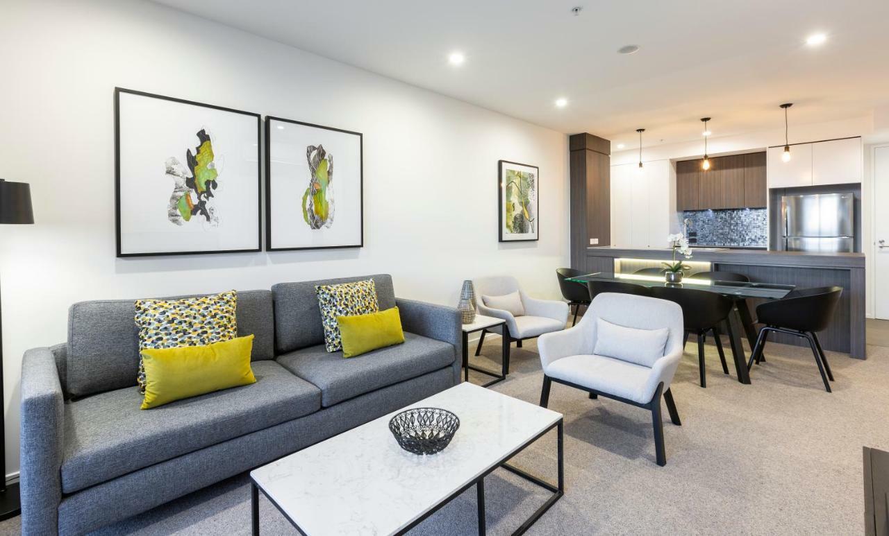 Qube Broadbeach 4*