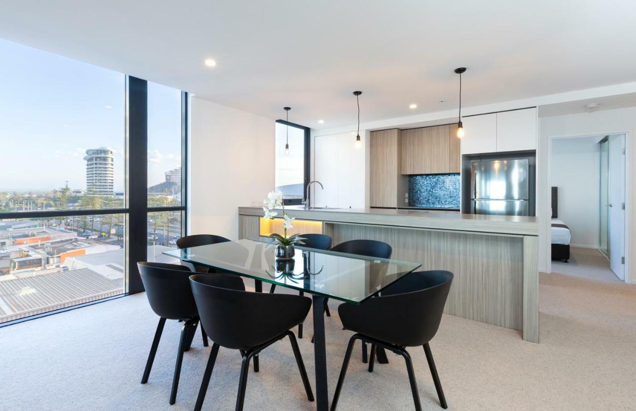 Qube Broadbeach Aparthotel
