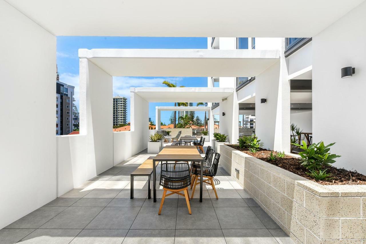Aparthotel Qube Broadbeach 4*
