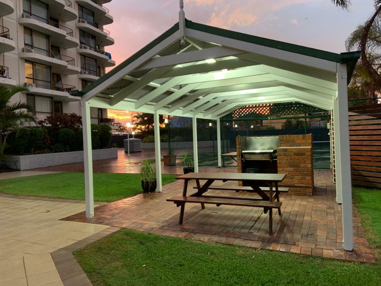 Burleigh Gardens North Hi-rise