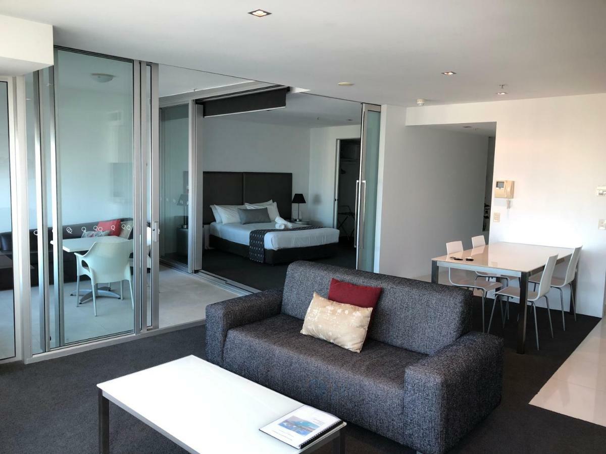 Iconic Q Ocean View * Gold Coast