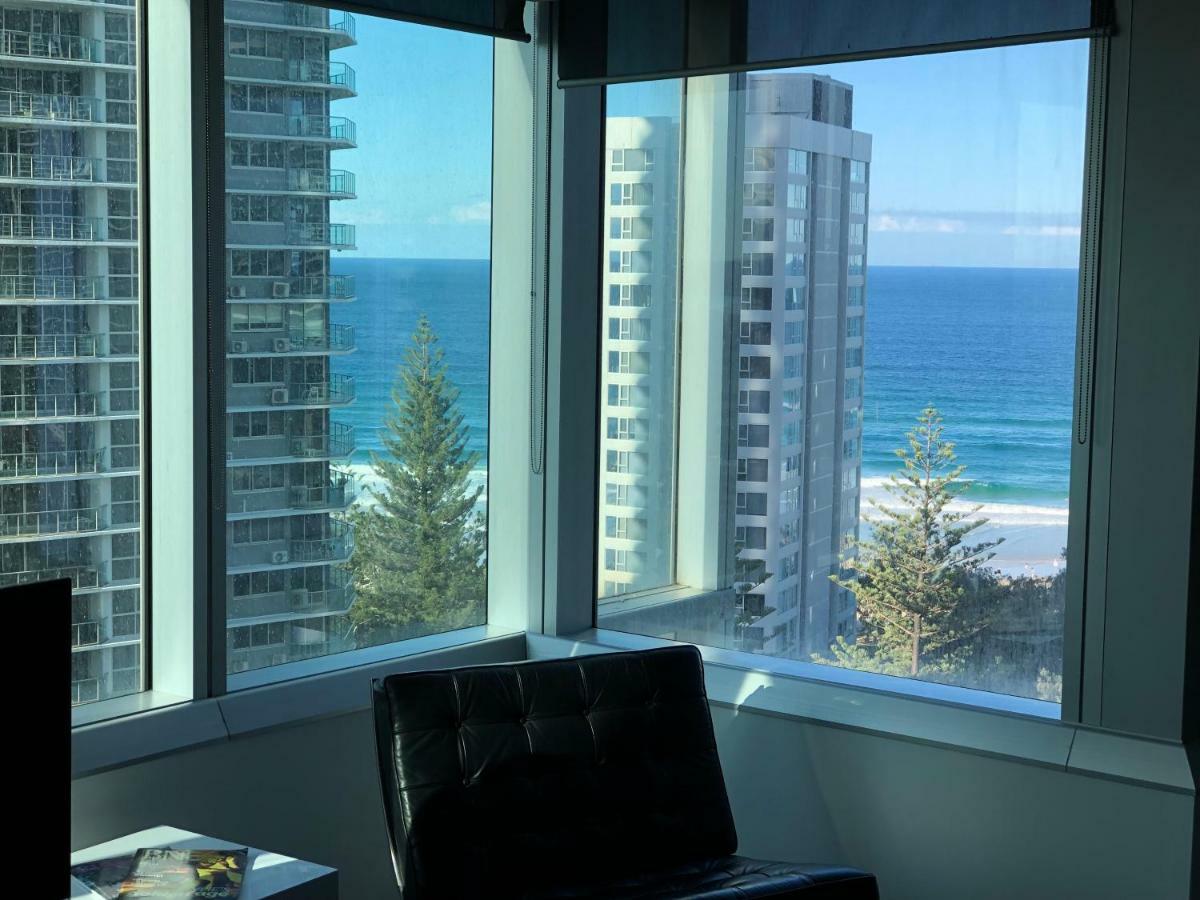 Iconic Q Ocean View Apartment *