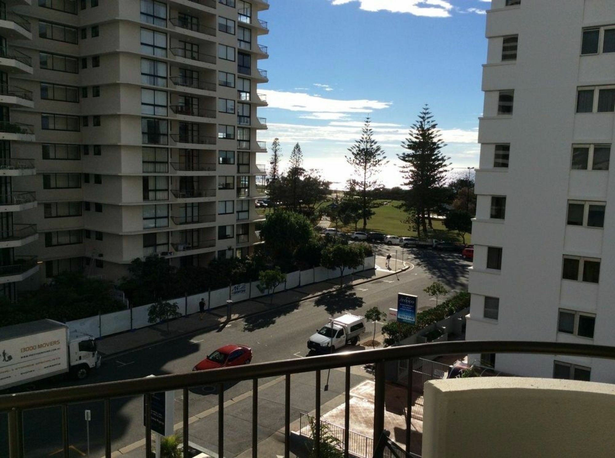 Pacific Broadbeach Aparthotel