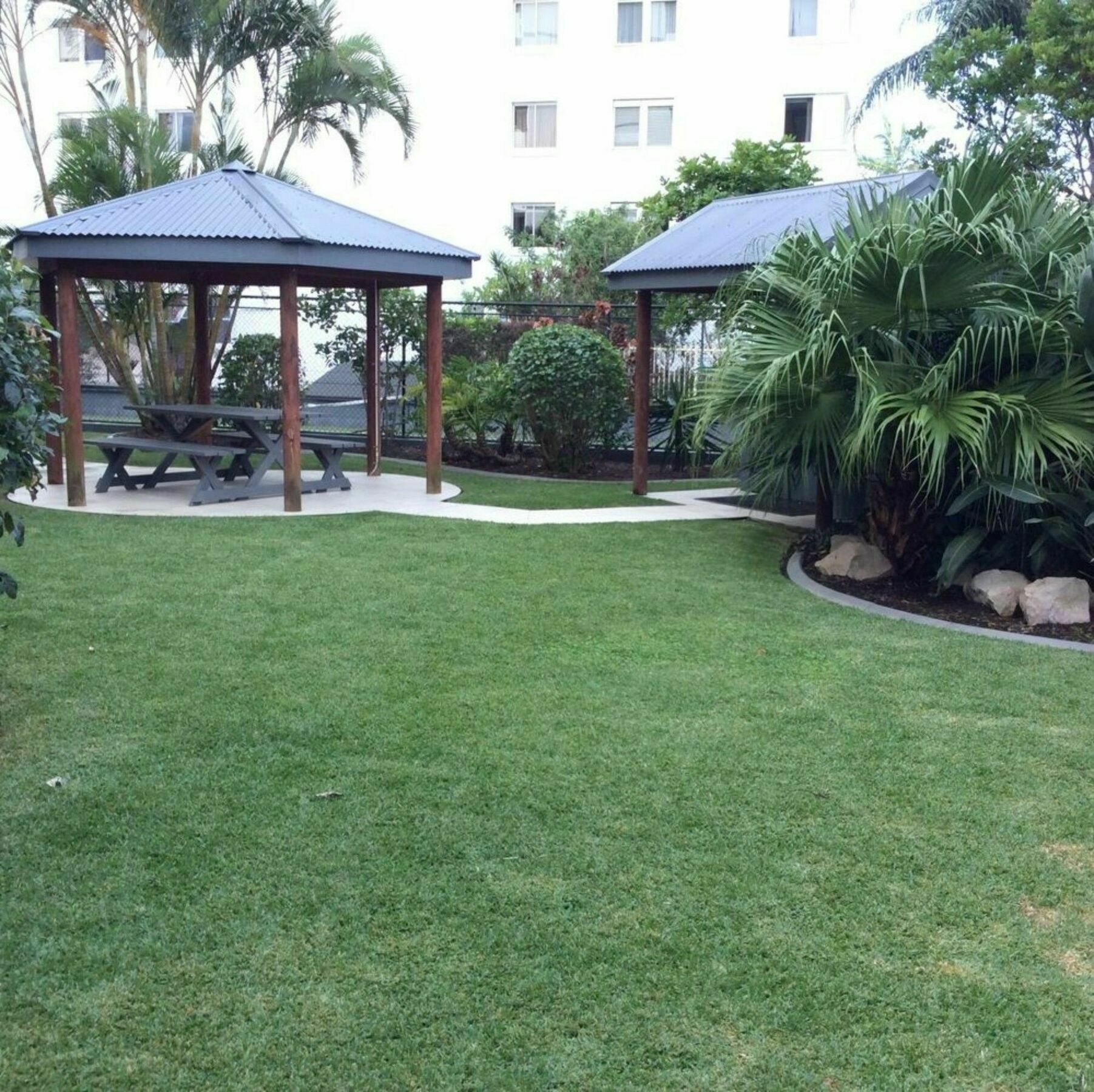 Pacific Broadbeach Aparthotel