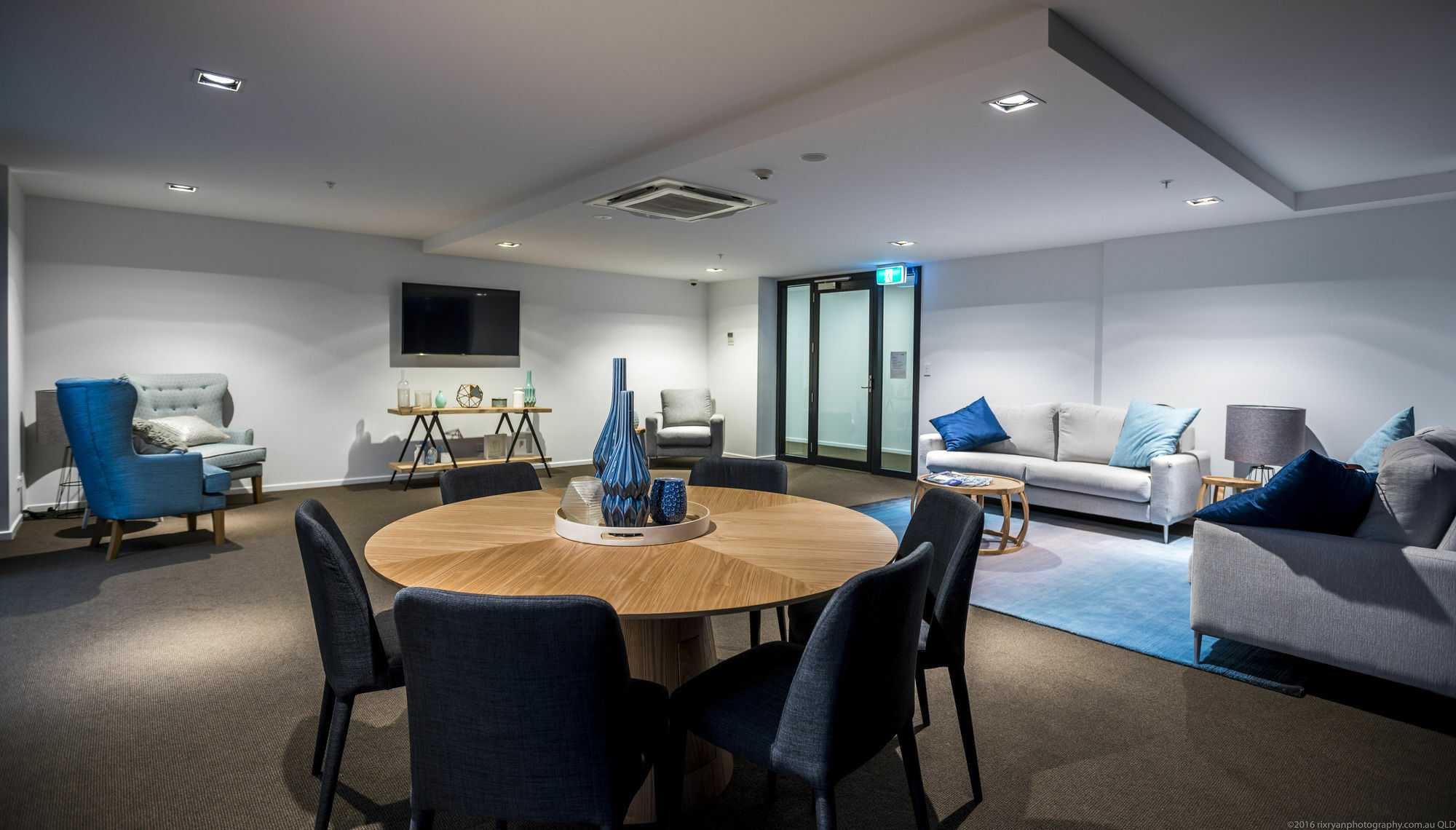 Synergy Broadbeach - Official Aparthotel Gold Coast