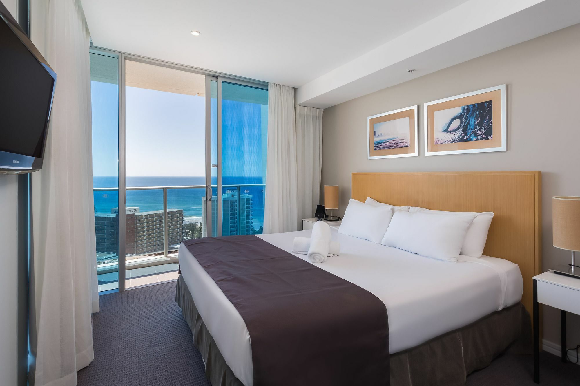 Luxury With Ocean View In Surfers Paradise
