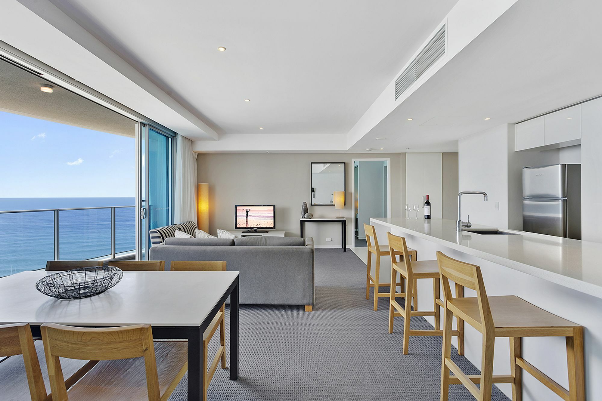 Hotel Luxury With Ocean View In Surfers Paradise Gold Coast
