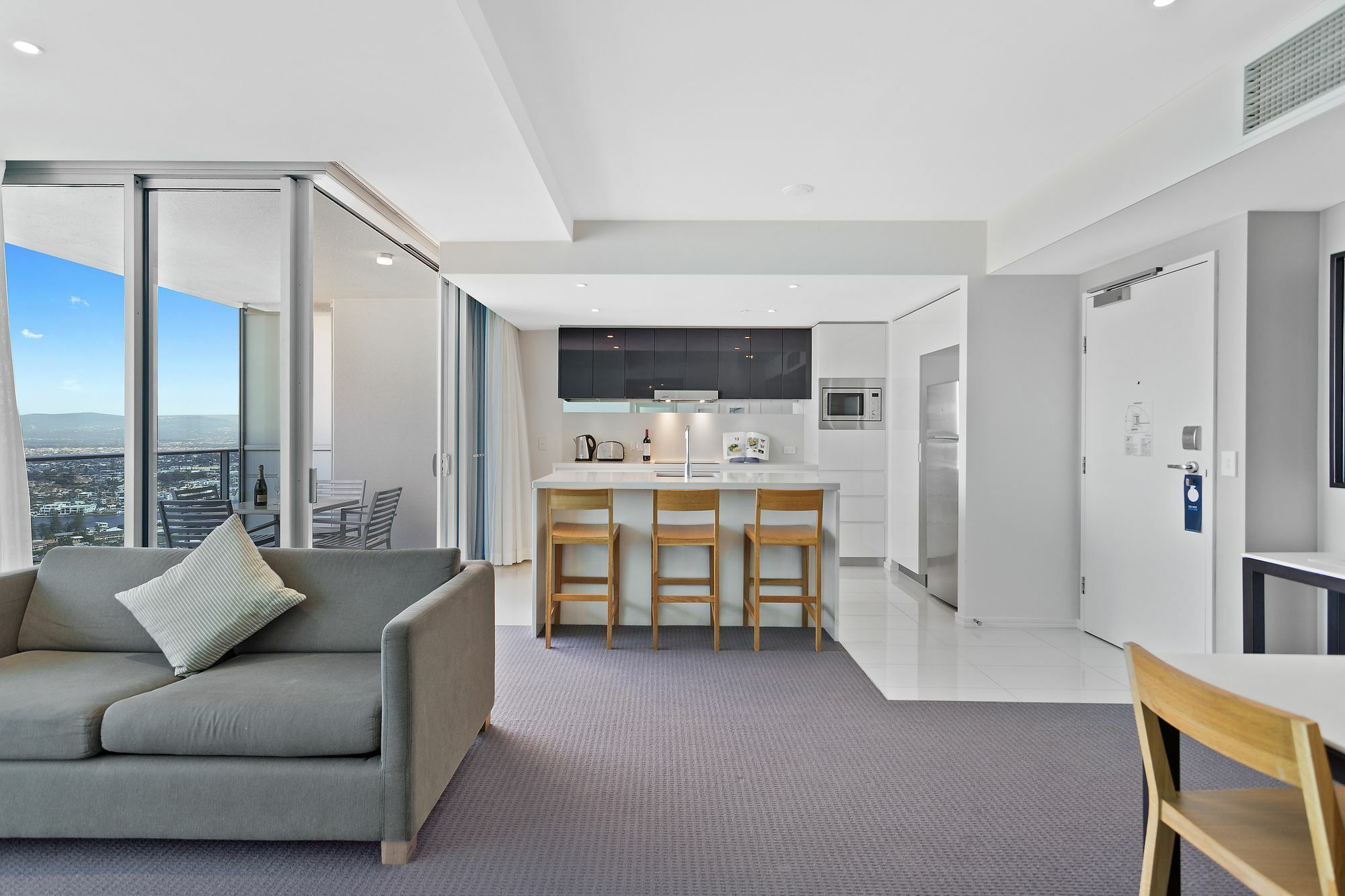 Luxury With Ocean View In Surfers Paradise 5*