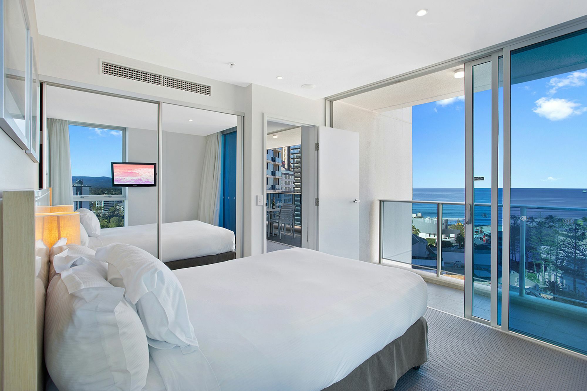 Luxury With Ocean View In Surfers Paradise Gold Coast