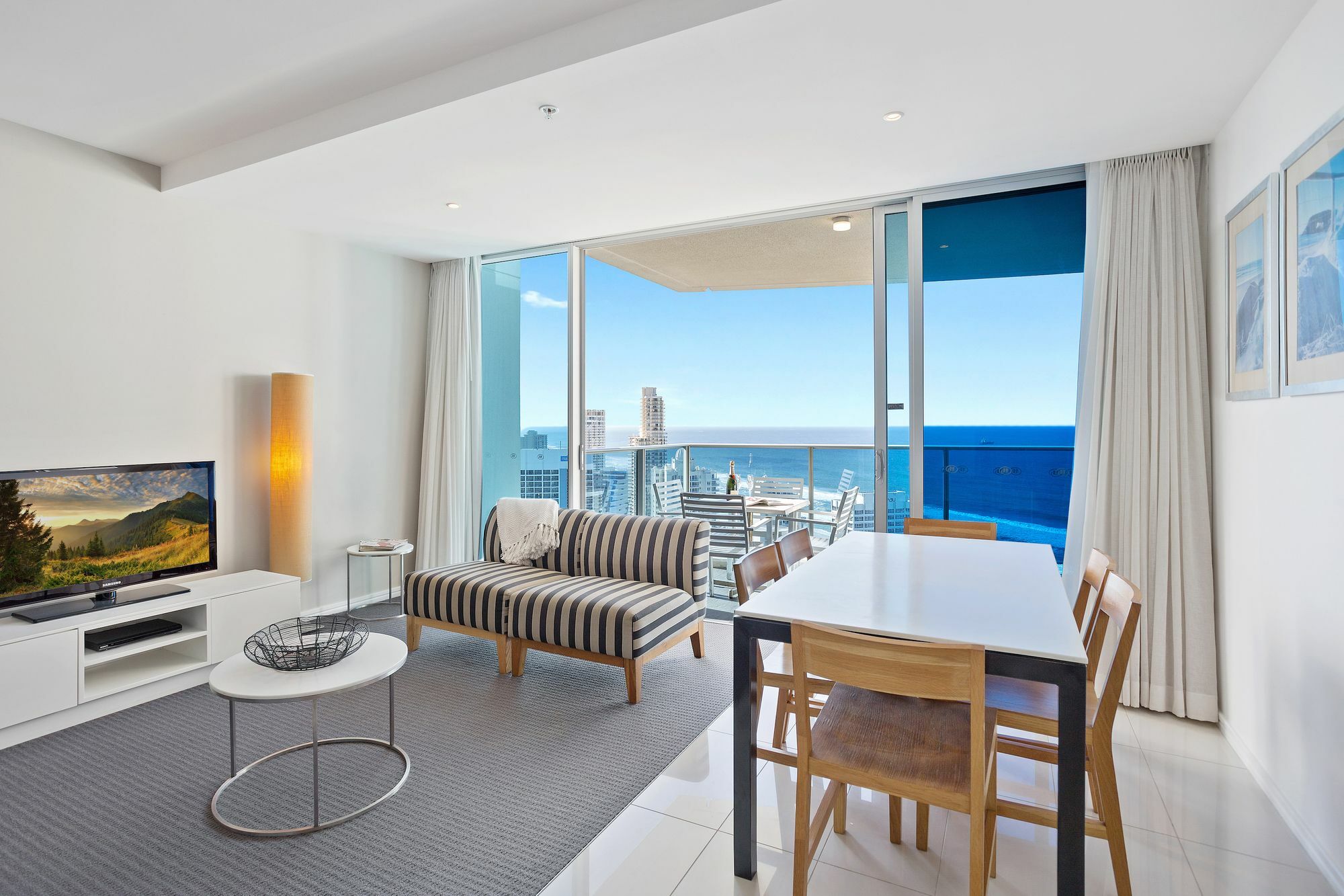 Luxury With Ocean View In Surfers Paradise 5*