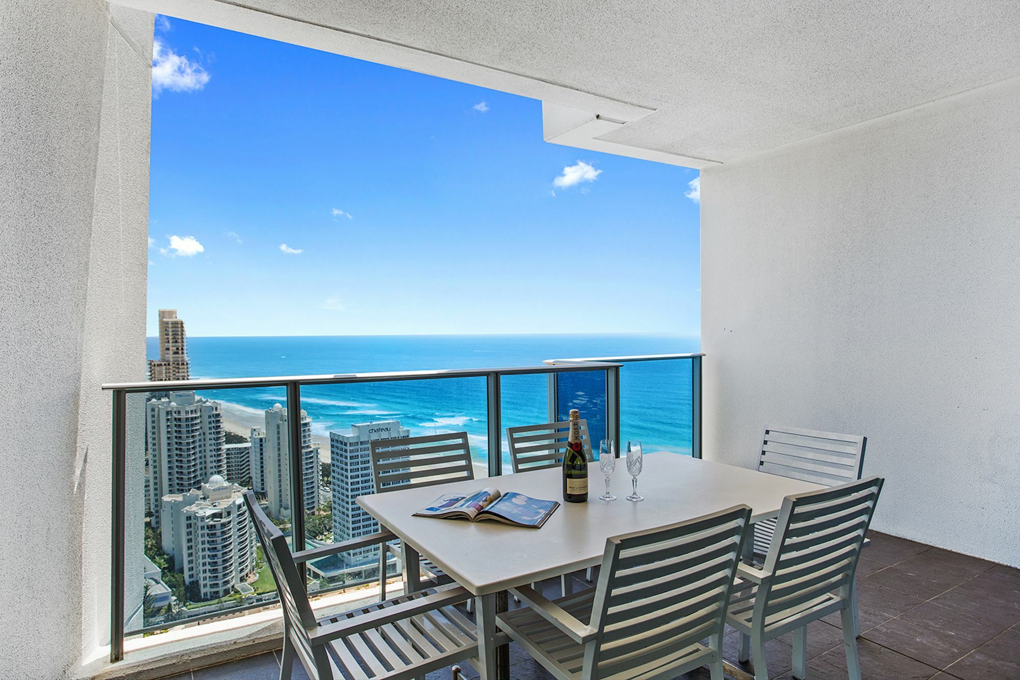 Hotel Luxury With Ocean View In Surfers Paradise Gold Coast