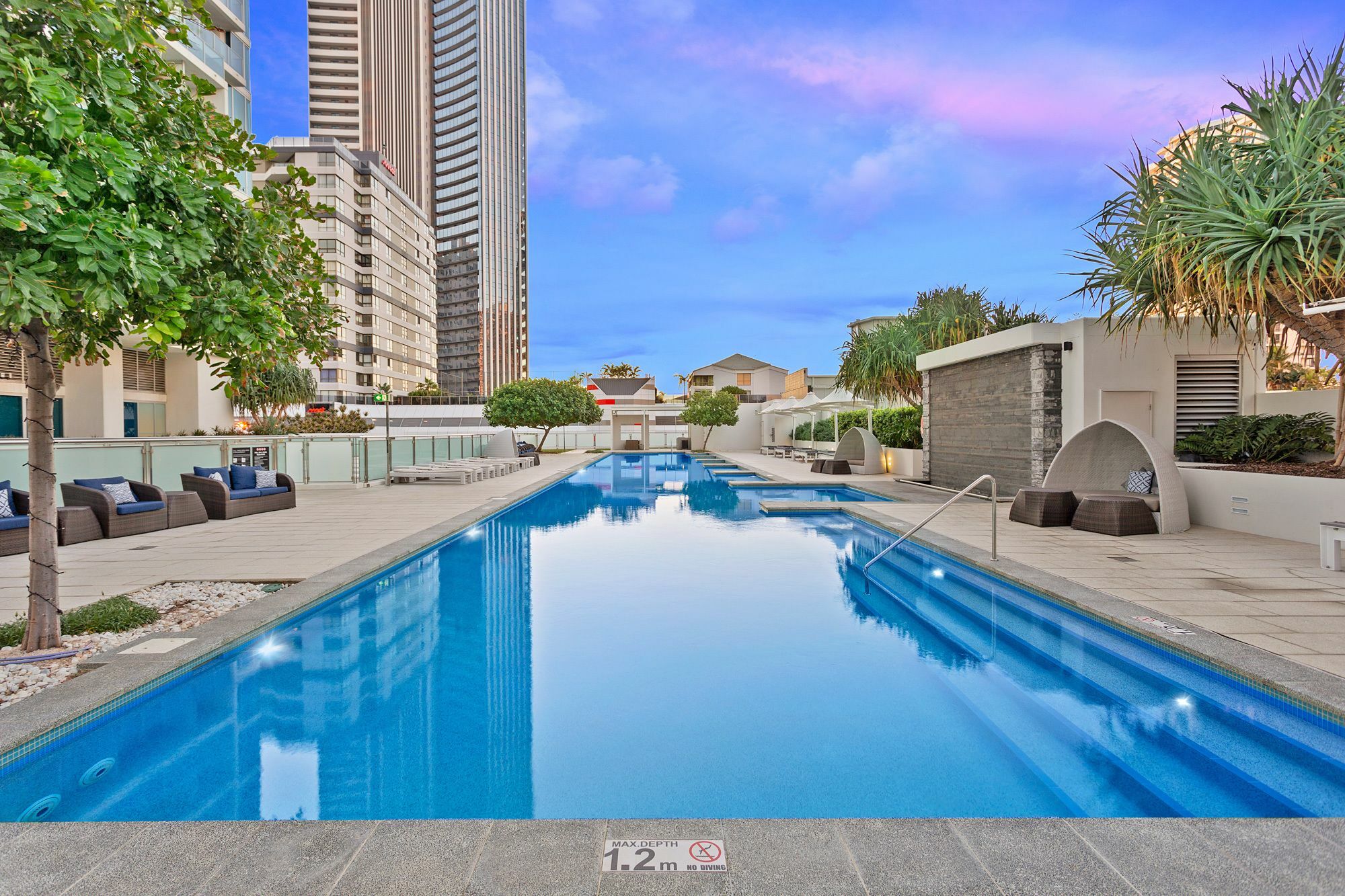 Hotel Luxury With Ocean View In Surfers Paradise Gold Coast